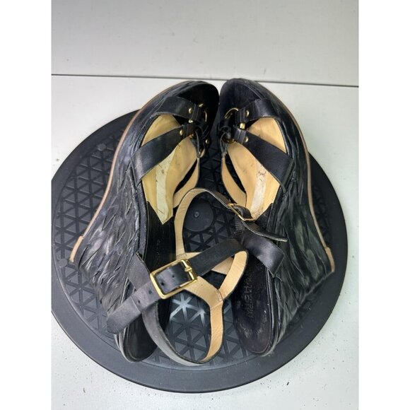 Michael Kors Sandals Black Leather Wedge Sz 8.5 - Picture 5 of 8